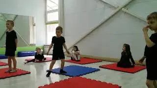 Тренировка в школе актерского мастерства