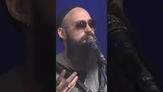 Родион Лубенский рассказывает Дарье Блохиной анекдот про Эдуарда Лимонова 🍋 | Голос Омерики #юмор