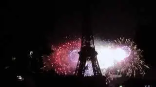 14 Luglio a Parigi: fuochi d'artificio alla Tour Eiffel