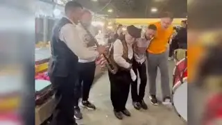 Elazığ Dik Halay" Gakgo Dayı İçten Oyni.. 👍👍