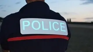 T-shirt Police sans symbiote ( Archives R&D C19 )
