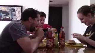 2 con Todo #6: Lo que pasa en la comida