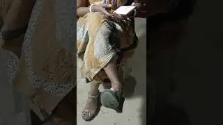 indian goddess saree feet//indian mistress feet sole