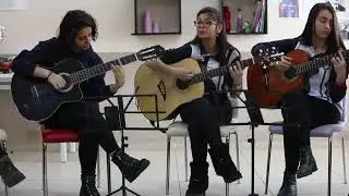 FEN LİSESİ ÖĞRENCİLERİNDEN DALDAN DALA KONDUN YETER YORULMADIN MI