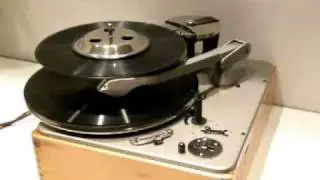 Dual 1001          Vintage Record Player
