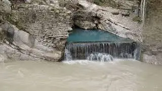 How rain makes a beautiful river a muddy stream