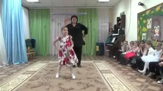 Танец мамы и дочки (семья Романовых)