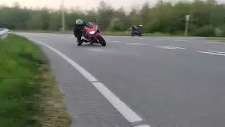 Kneedown honda cbr 600 RR SPARKS!