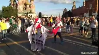 Интервью на Красной площади превратилось в дискотеку