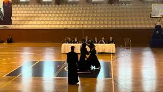 Аттестация на 4 дан кендо. Тачиай. Участник 401 (справа) - успешно. Участник 402 (слева) - не прошёл