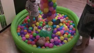БАССЕЙН С ШАРИКАМИ