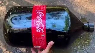 breaking glass bottles asmr 😁🥶 crushing crunchy soft things relaxing and enjoyable #asmr