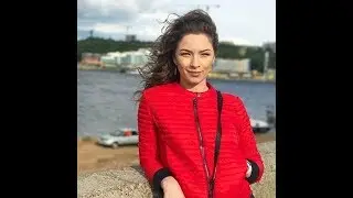Вика заснула на ужине