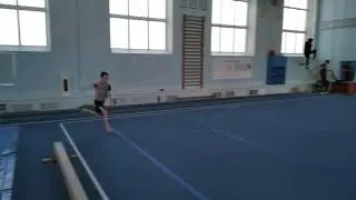 Я сделал затяжное заднее сальто.