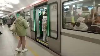 собранный на ОЭРВЗ , шестой Балтиец на площади восстания