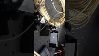 Supercontinuum with monomode fiber and dye laser