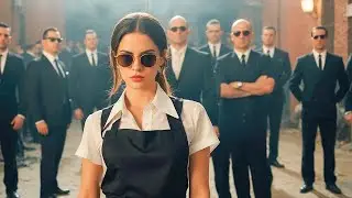 Bos Wanita bersembunyi jualan di pinggir jalan, diganggu geng, tak tahu dia prajurit tangguh