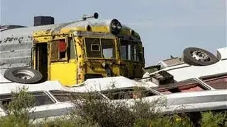 50 CHILDREN KILLED EGYPT TRAIN SMASHES BUS CROSSING OPEN!! AS TRAIN SPEED TOWARD!!