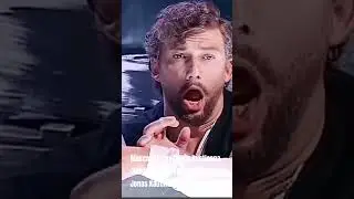 #whodiditbetter Cavalleria rusticana #Corelli vs @JonasKaufmann #happynewyears #tenor arias #opera