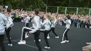 Торжественная линейка 1 сентября 2019  в 16-ой школе г. Самара продолжение