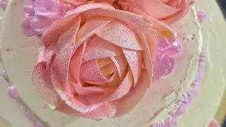 Rose Petals for Cake with WHIP Cream....