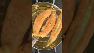 Mirchi Bajji #mirchibajji #chillibajji #mirchipakoda #monsoonspecial #shorts #mirapakayabajji