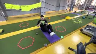 Fitpodz Işıklı reaksiyon cihazı ile antrenmanlarınıza daha fazla konsantre olun.