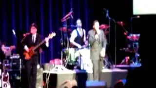 JC Brooks & The Uptown Sound - To Love Someone That Don't Love You