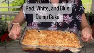 Red, White, and Blue Dump Cake is perfect for your holiday #cookouts!