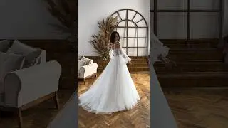 MISHEL Воздушное платье в длине макси лиф с драпировкой украшает зд элементами, рукав модели съемный
