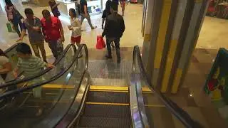 Philippines, Fairview Terraces, 1X escalator