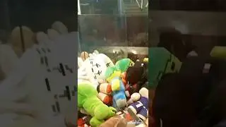 Игровой автомат Minecraft с игрушками / Awesome Minecraft claw machine with toys #тренд #minecraft