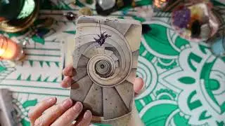 THE ARCHEO Oracle Deck Review - USE IT TO BUILD YOUR INNER LIFE WITH A CAST OF COLORFUL ARCHETYPES!