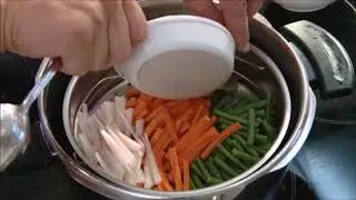 Филе куриной грудки с овощами в скороварке