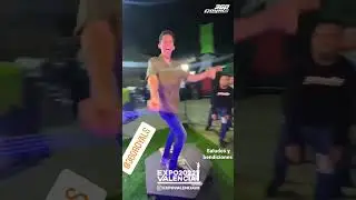 No me podía pelar está expo Valencia un abrazo mi gente