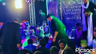 unke andaaze Karam Tahir Ali Khan qawwali perform Lahore Pakistan