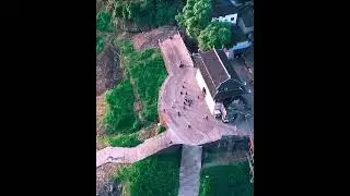 Фуронг: город 1000 водопадов