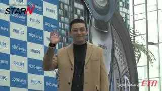 [StarN] 타임스퀘어 사로잡은 ‘천만 배우’ 유아인의 훈훈한 매력