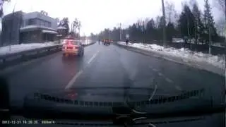 Пешеходы? Не, не видел