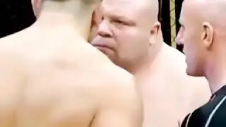 психа отправили в нокаут