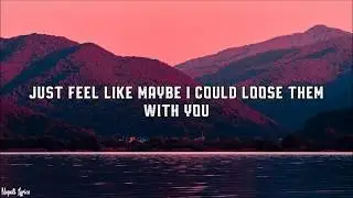 AXEN & HYLO - Habits [Lyrics Video] Feat. AKACIA