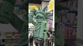 Statue of Liberty at Lego Store (Rockefeller Center) 