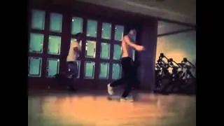 Justin Bieber e Nick de Moura ensaiam coreografia de Looking For You