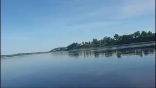 Село Большетархово.В переводе с хантыйского-Журавлиный остров.Вид с воды 22.06.2024г..