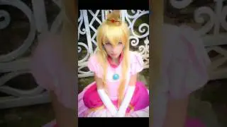 Princess Peach latex Cosplay