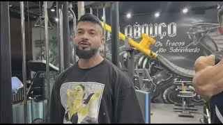 VILÃO VOLTOU