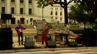 AXEL F - Compact Deluxe - Wisconsin State Capitol - Lunchtime Live