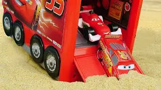 Игрушки машинки Тачки - Молния Маквин не умеет плавать? Видео про машинки для мальчиков