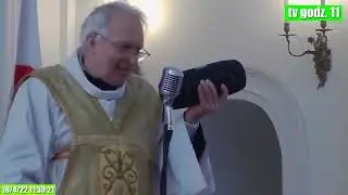 Польский священник включил_Ой, у лузі червона калина во время службы_ Oh, in the meadow red viburnum
