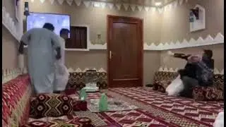اضحك من قلبك 😂😂 مقاطع خليجيه عربيه مضحكه 😄😄😄